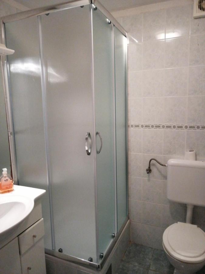 Apartment In Kustici With Balcony, Wifi, Washing Machine Zewnętrze zdjęcie